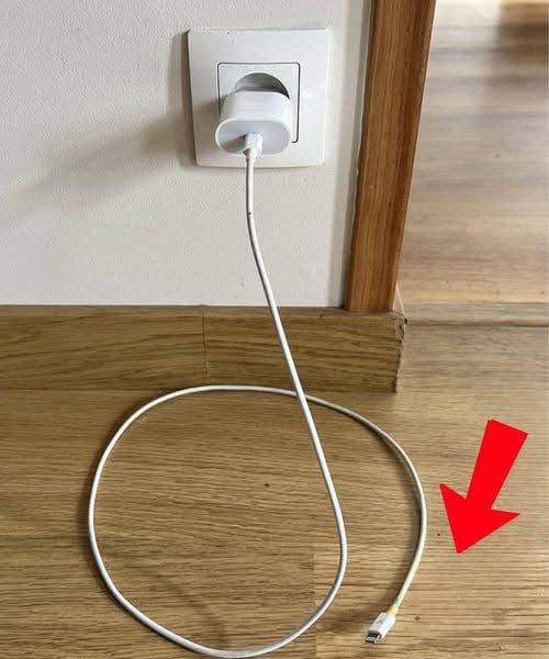 Never leave a charger plugged in when empty, here are the 3 main reasons. Check 1st comment