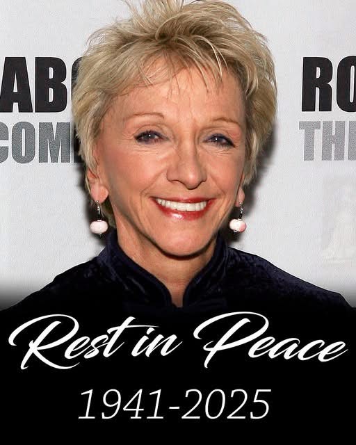 With heavy hearts, we announce the passing of this beloved actress and TV legend. You’ll be overcome with sorrow once you learn who she is: Check the first comment ‫
