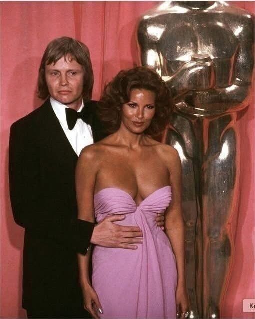 This historic photo has never been edited – have a closer look and try not to gasp when you see it 😲 See the 1st cmmnts👇