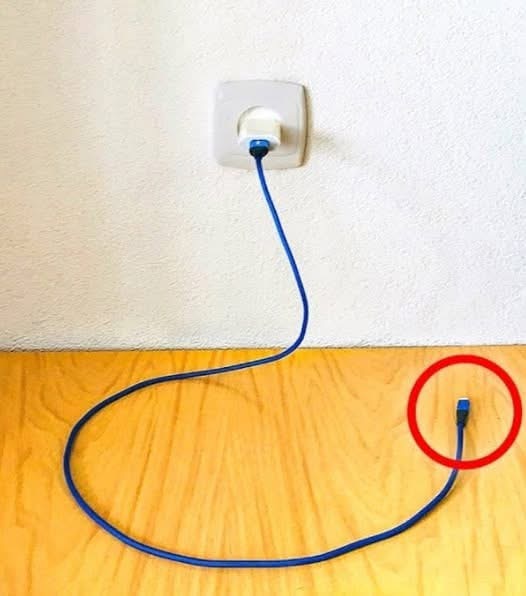 Never leave a charger in an outlet without your phone…and here are three reasons why 😲 Check the comments below👇