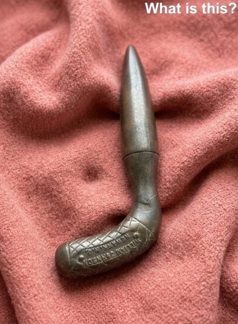 We were sorting through the house of a deceαsed family friend and found this object. None of us has any idea what it is. Check the first comment for the answer 👇