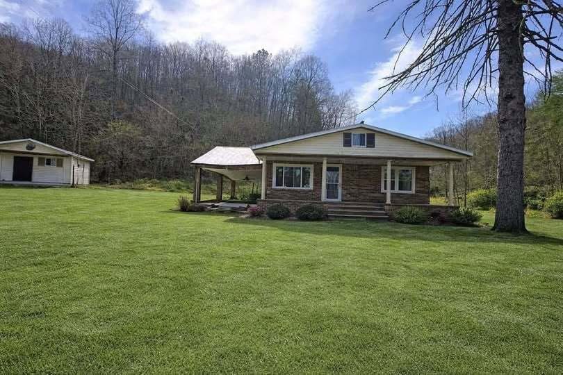 $35,000 6.9 Acres. 2 beds, 2 baths…..See below
