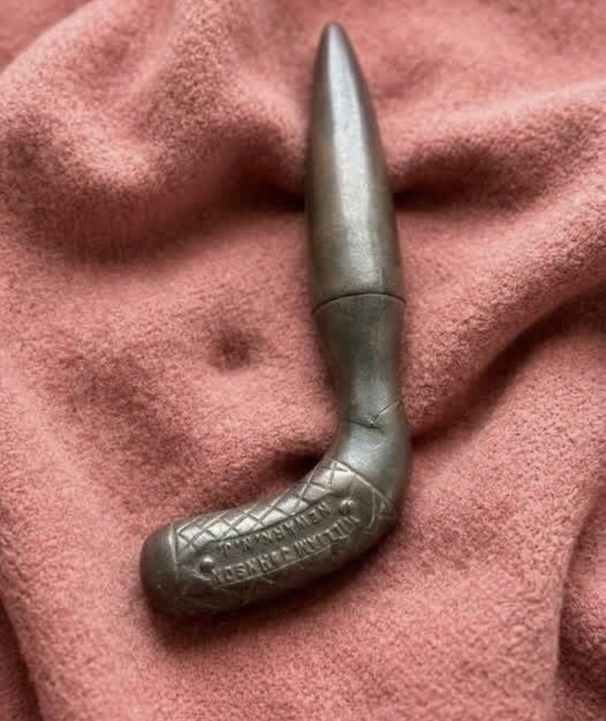 We were sorting through the house of a deceαsed family friend and found this object. None of us has any idea what it is. Check the first comment for the answer 👇.