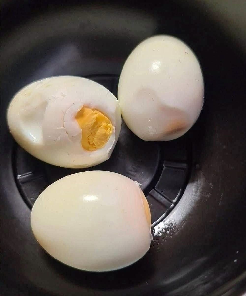 Eating Too Many Eggs? These 8 Groups May Need to Be More Careful… See more